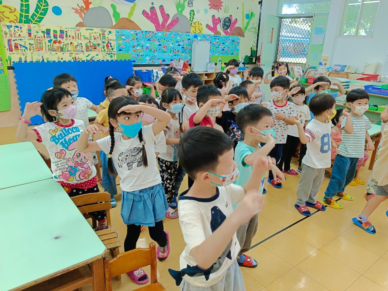 台語第五課小蜜蜂